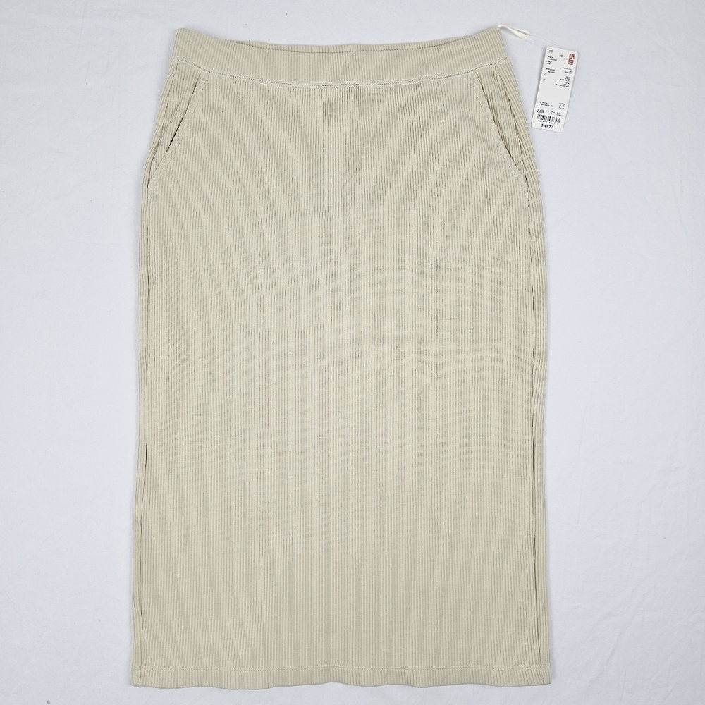 NWT UNIQLO Ribbed Knit Stretch Fabric Midi Skirt